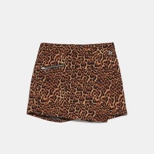 ZARA BNWT Animal Print Skort